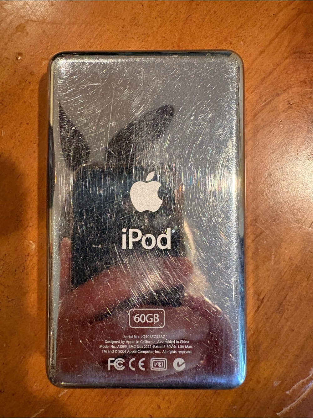 Apple Ipod Classic 5th, 30gb - Picture 3 of 4